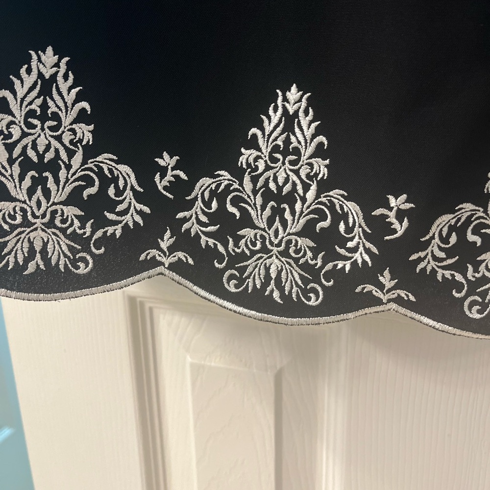 Maggy London sleeveless dress - Picture 6 of 6